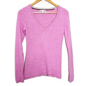 Banana Republic Pink V Neck Long Sleeve Cozy Knit Sweater Women's XS